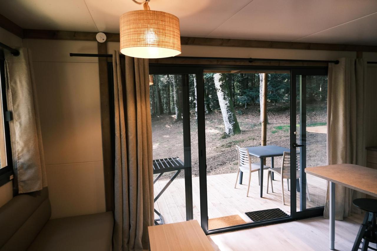 Lodge Avec Spa Privatif - Foret Et Lac Liginiac Extérieur photo