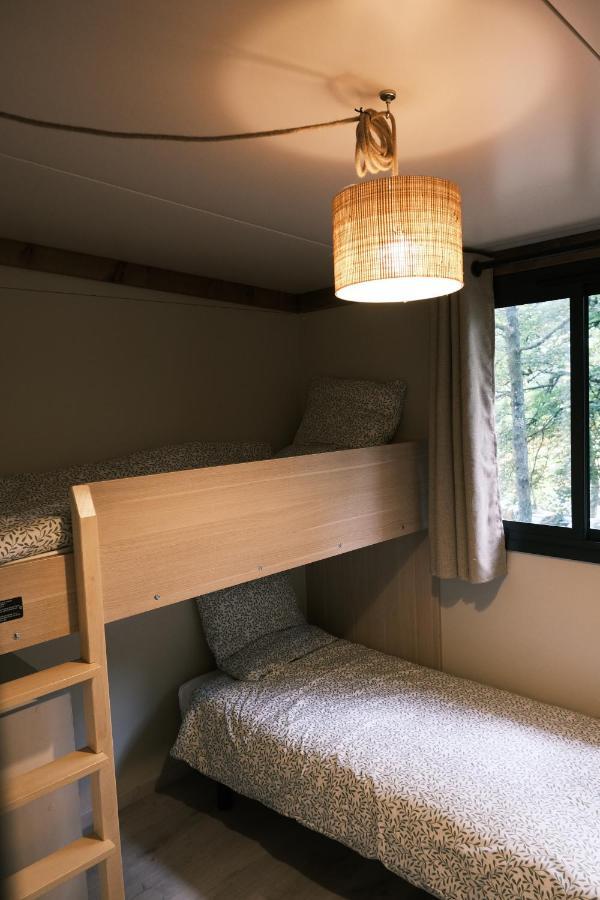 Lodge Avec Spa Privatif - Foret Et Lac Liginiac Extérieur photo