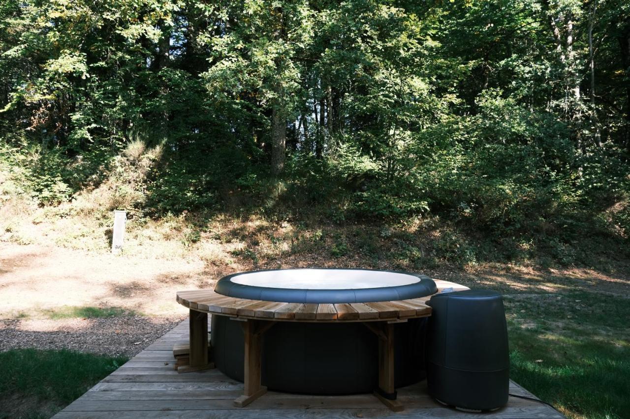 Lodge Avec Spa Privatif - Foret Et Lac Liginiac Extérieur photo